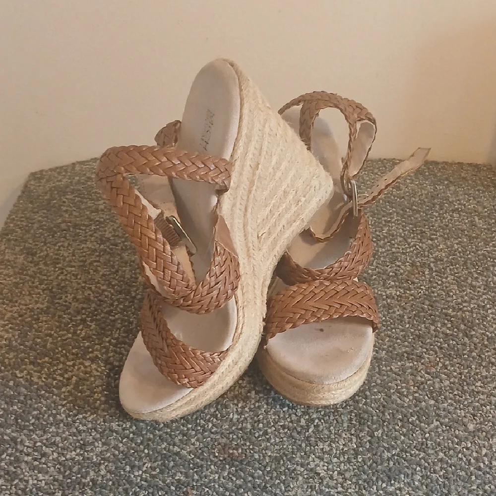 Michael Kors Braided Brown Wedge  Sandals Size 9.5